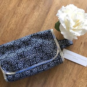 Adrienne Vittadini Makeup Bag